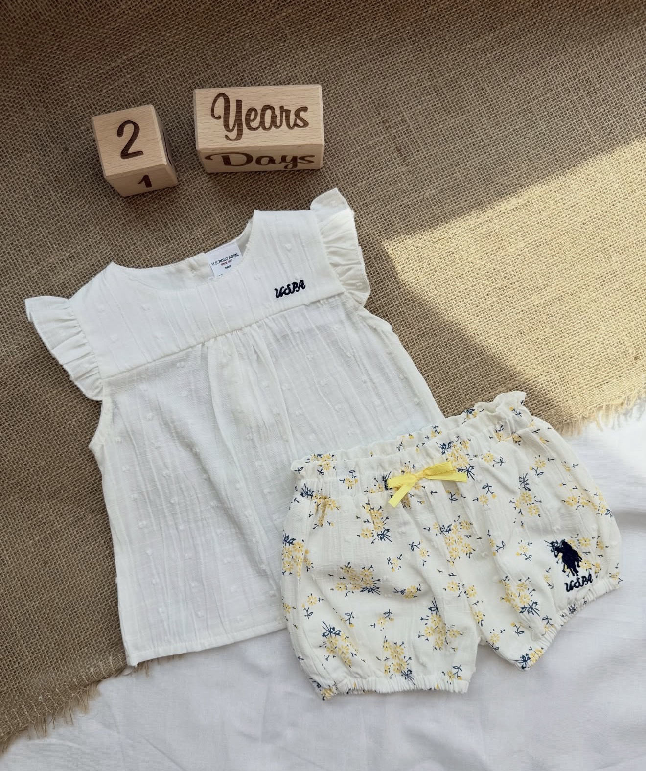 Set Alb Cu Flori 