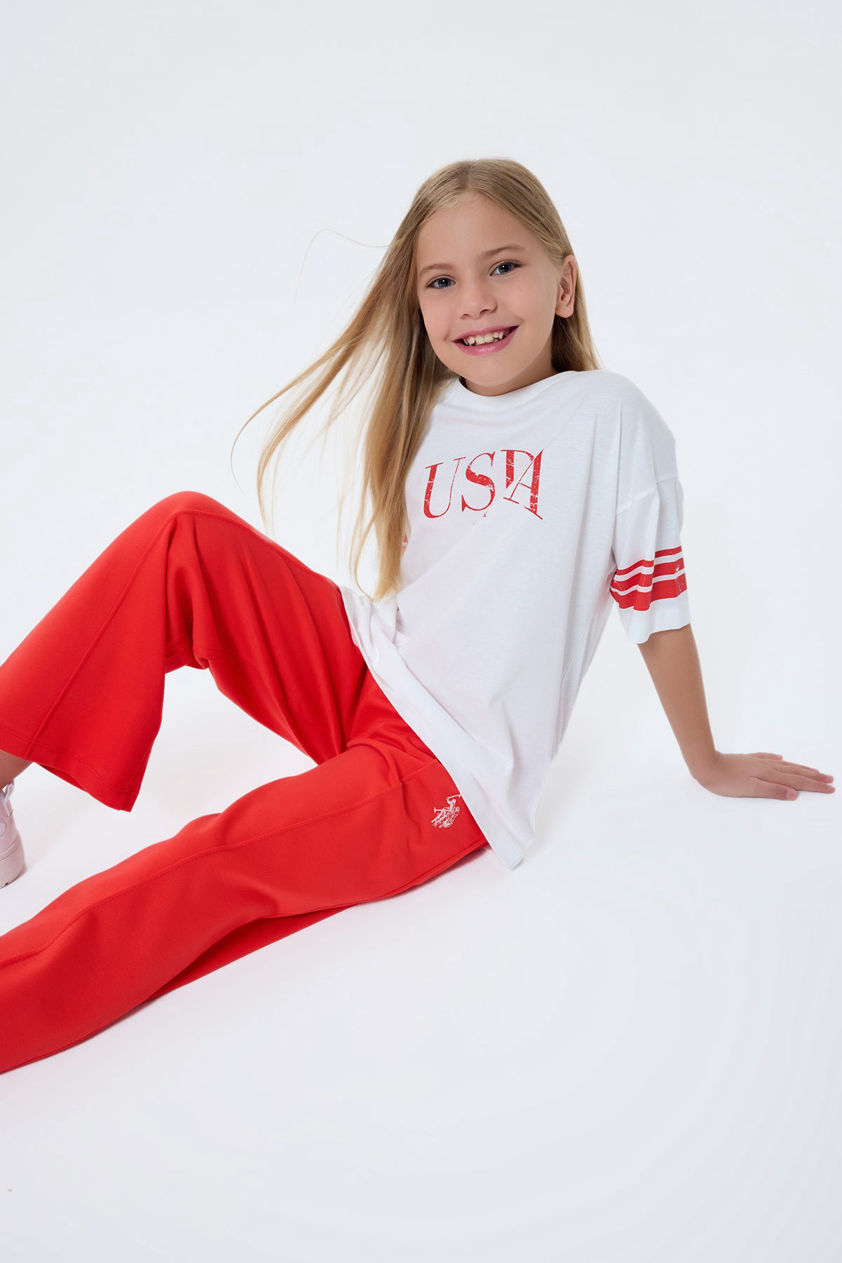 Costum Alb cu Pantaloni Coral 