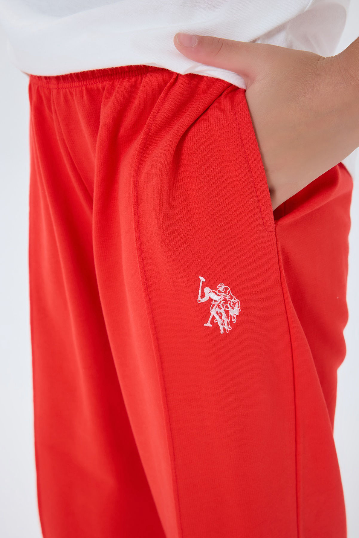 Costum Alb cu Pantaloni Coral 